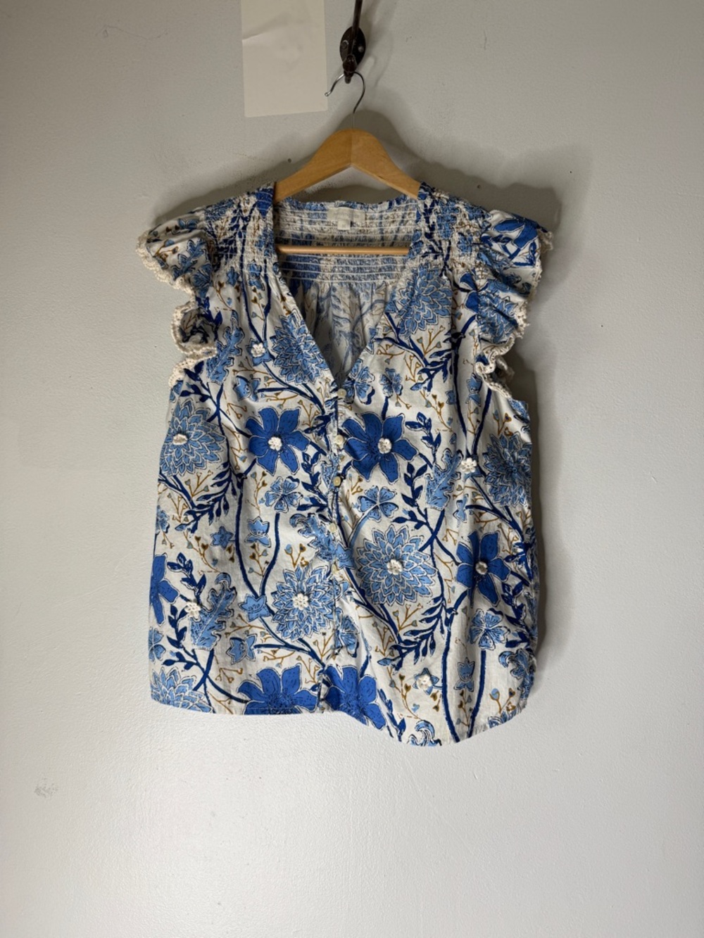 Jennifer & Grace Blue Floral Print Smocked Blouse Boho Size M